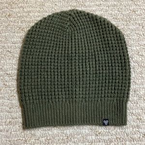 Army green Aritzia slouchy beanie
